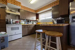 2492 2nd St, East Meadow, NY 11554 - Photo 5