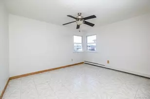 34 Vandewater Ave, Floral Park, NY 11001 - Photo 29