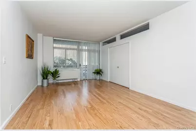 35 N Chatsworth Avenue #1J, Larchmont, NY 10538 - Photo 9