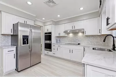 20 Veronica Court, Smithtown, NY 11787 - Photo 7