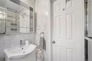 68-07 Springfield Blvd, Bayside, NY 11364 - Photo 17