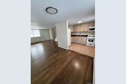 1 Gilbert Avenue #6, Smithtown, NY 11787 - Photo 5