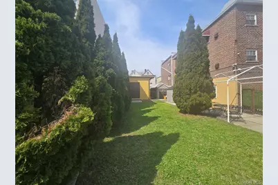 1405 Saint Lawrence Avenue, Bronx, NY 10472 - Photo 3