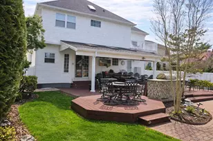850 Linstead Ln, North Bellmore, NY 11710 - Photo 11