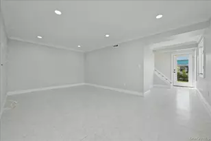 61 Gardiners Ave, Levittown, NY 11756 - Photo 5