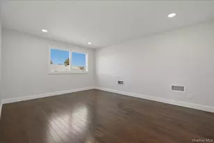 61 Gardiners Ave, Levittown, NY 11756 - Photo 25