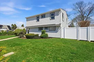 61 Gardiners Ave, Levittown, NY 11756 - Photo 3