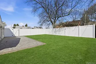 61 Gardiners Ave, Levittown, NY 11756 - Photo 33