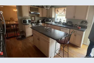 43 N Cozine Road, Manorville, NY 11949 - Photo 13