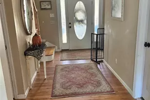 43 N Cozine Rd, Manorville, NY 11949 - Photo 9