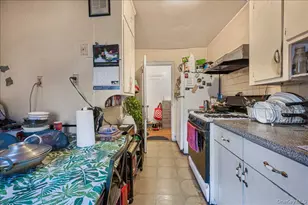 171-08 84th Rd, Jamaica, NY 11432 - Photo 11