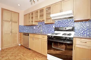 74 Minute Man Cir, Orangeburg, NY 10962 - Photo 15