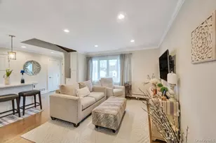 256 Division Ave, Massapequa, NY 11758 - Photo 9