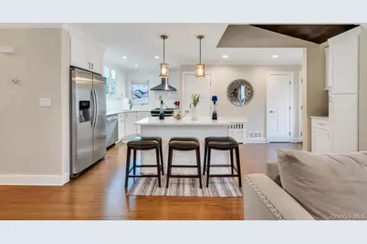 256 Division Avenue, Massapequa, NY 11758 - Photo 3