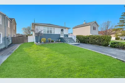 256 Division Avenue, Massapequa, NY 11758 - Photo 43