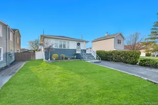 256 Division Ave, Massapequa, NY 11758 - Photo 43