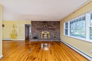 20 Mill Pond Ln, East Moriches, NY 11940 - Photo 5