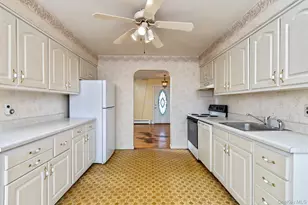 20 Mill Pond Ln, East Moriches, NY 11940 - Photo 11