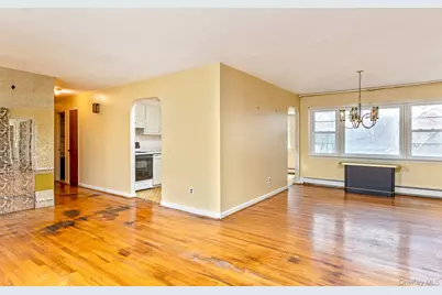 20 Mill Pond Lane, East Moriches, NY 11940 - Photo 9