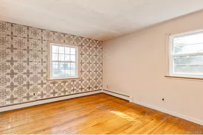 20 Mill Pond Lane, East Moriches, NY 11940 - Photo 17