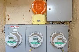 75-30 67th Dr, Middle Village, NY 11379 - Photo 27