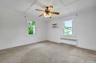 35 Chase Ave, White Plains, NY 10606 - Photo 13