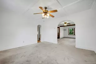35 Chase Ave, White Plains, NY 10606 - Photo 11