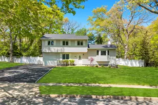 116 Gannet Dr, Commack, NY 11725 - Photo 3
