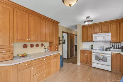 10 Otha Drive, Katonah, NY 10536 - Photo 11