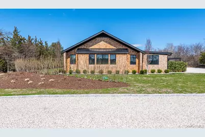 2050 Depot Lane, Cutchogue, NY 11935 - Photo 3