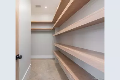 2050 Depot Lane, Cutchogue, NY 11935 - Photo 25