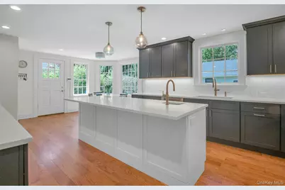 305 S Barry Avenue, Mamaroneck, NY 10543 - Photo 9