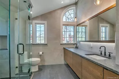 305 S Barry Avenue, Mamaroneck, NY 10543 - Photo 19