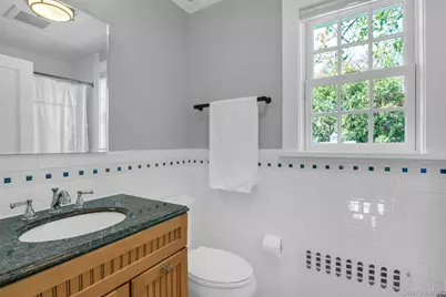 305 S Barry Avenue, Mamaroneck, NY 10543 - Photo 23