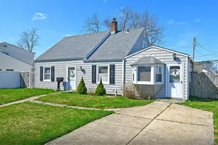 74 Rope Ln, Levittown, NY 11756 - Photo 3