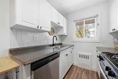51 Edmunton Drive #F-18, North Babylon, NY 11703 - Photo 9