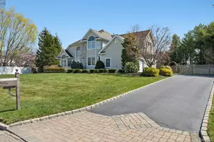 4 Mimosa St, Miller Place, NY 11764 - Photo 3