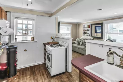 414 E Olive Street, Long Beach, NY 11561 - Photo 27