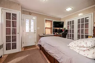 126 Scranton Ave, Lynbrook, NY 11563 - Photo 9