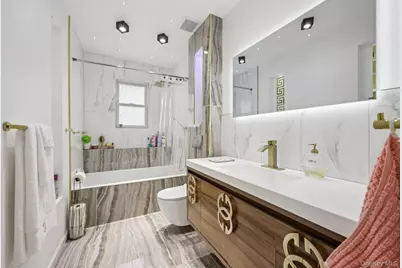 11 Mid Place, Bohemia, NY 11716 - Photo 15