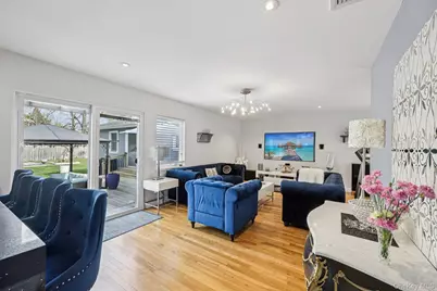 11 Mid Place, Bohemia, NY 11716 - Photo 11