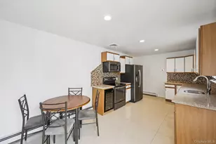 11 Mid Pl, Bohemia, NY 11716 - Photo 29