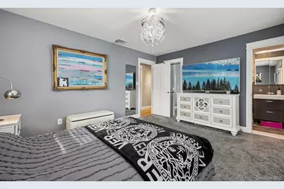 11 Mid Place, Bohemia, NY 11716 - Photo 17