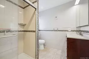11 Mid Pl, Bohemia, NY 11716 - Photo 31