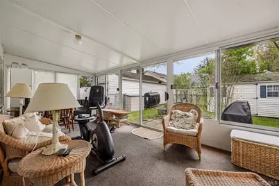 58 Oxford Street, Roslyn Heights, NY 11577 - Photo 19