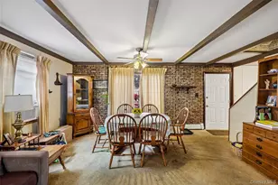 58 Oxford St, Roslyn Heights, NY 11577 - Photo 7