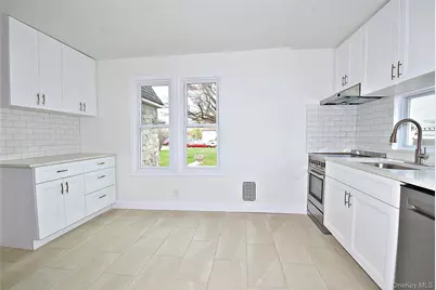 229 14th Street, West Babylon, NY 11704 - Photo 15