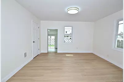 229 14th Street, West Babylon, NY 11704 - Photo 11