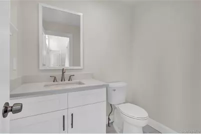 26 Stone Gate Court, Smithtown, NY 11787 - Photo 5