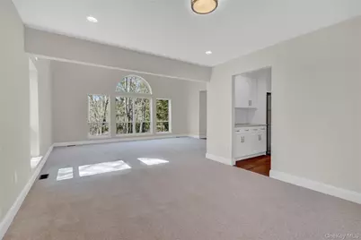 26 Stone Gate Court, Smithtown, NY 11787 - Photo 9